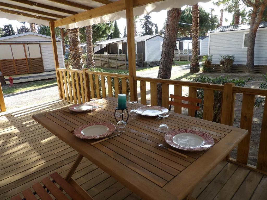 St Cyprien Mobil home 6 personnes Linge inclus - 2