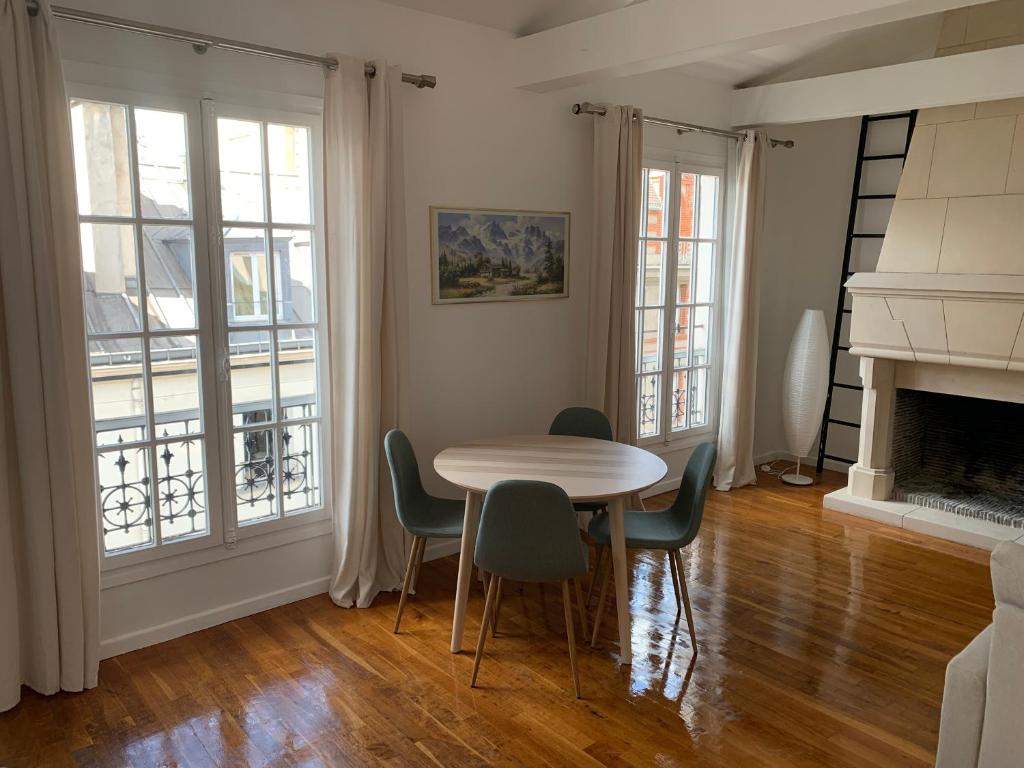 VUE SUR LA SEINE - 5