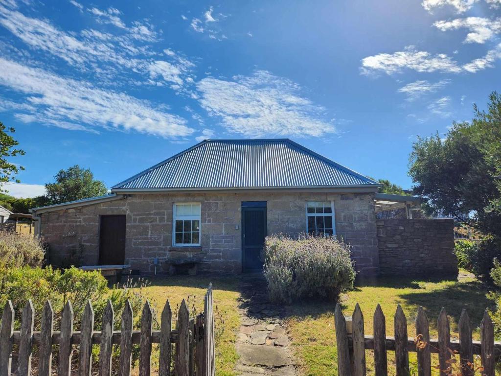 Devlin's Cottage, Cape Bridgewater