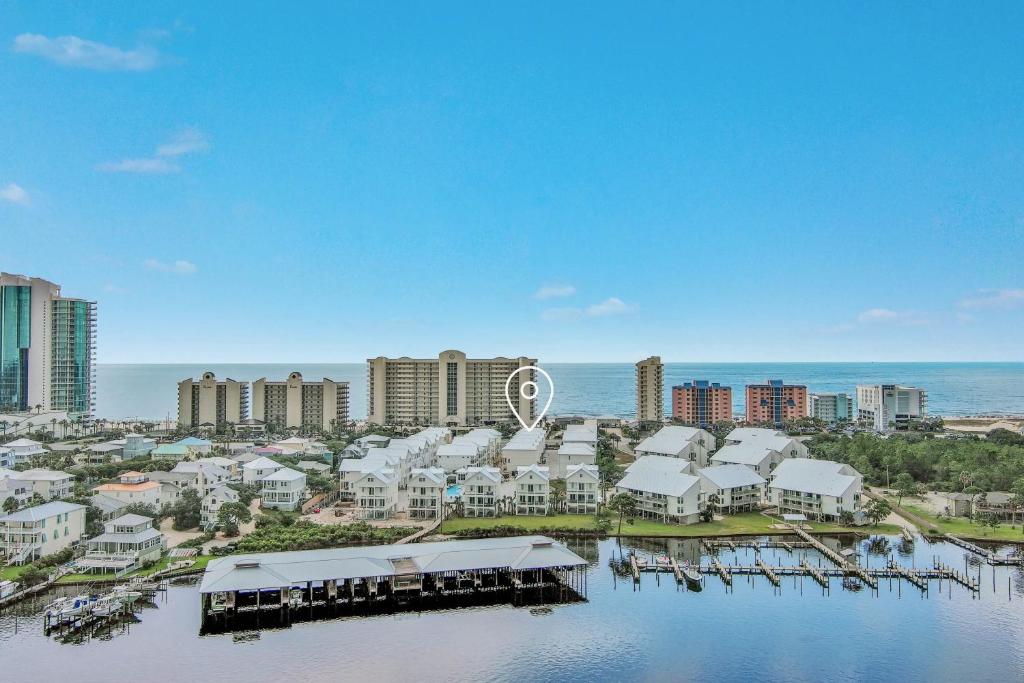 Upper Class, Orange Beach