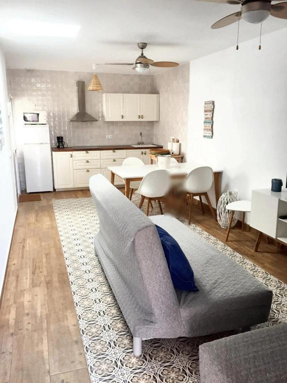Charming House + Chiclana de la Frontera + Garden - 2