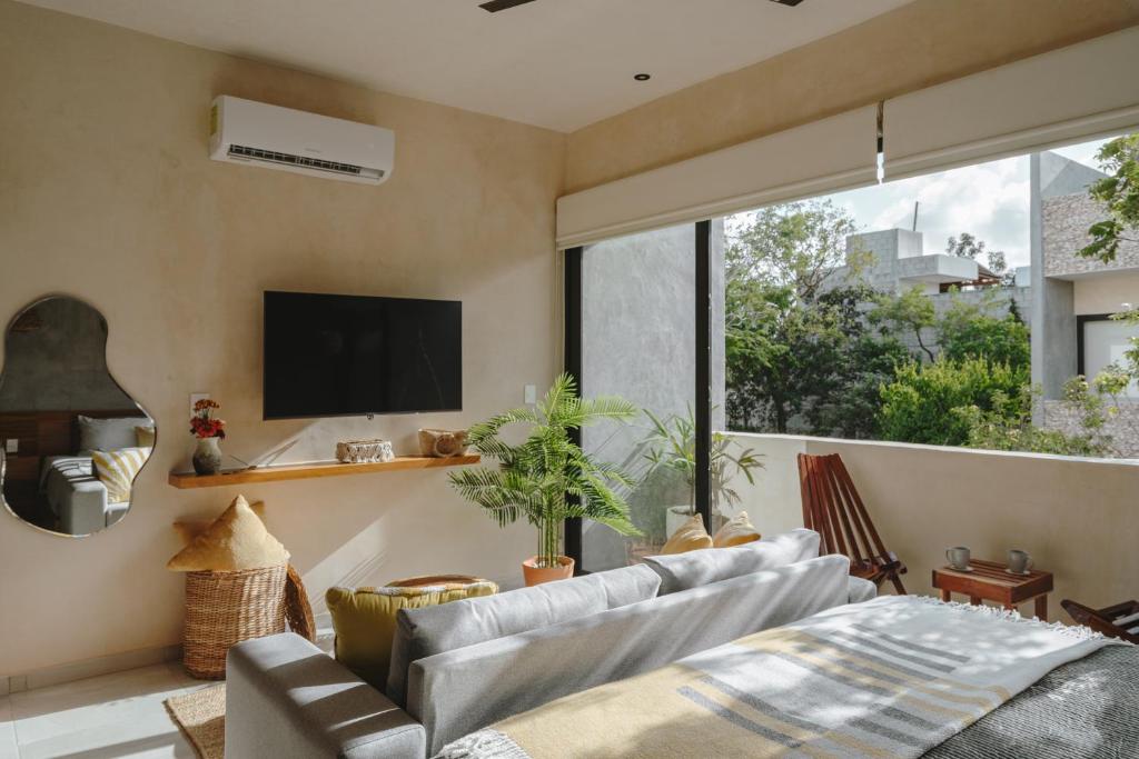 Luxury Condo with Private Terrace and Pool - 3