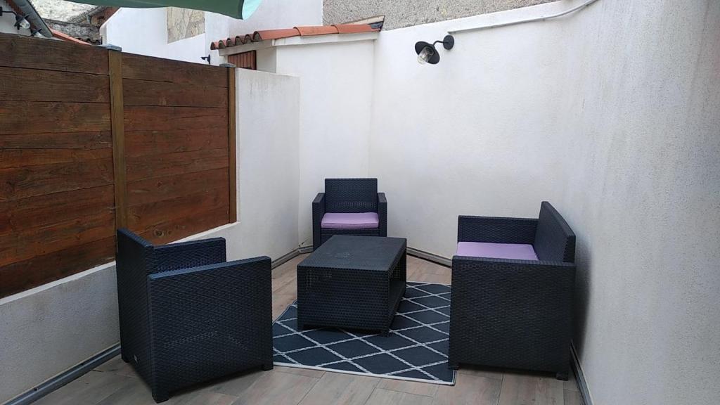 Le triplex Saint Aphrodise, terrasse au calme et parking gratuit - 3