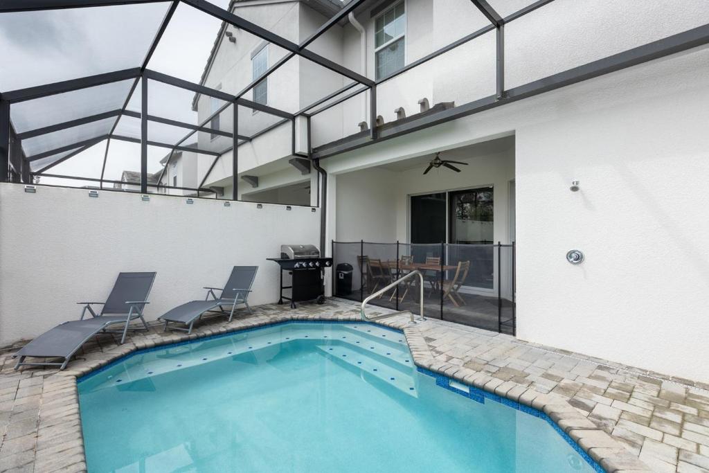 Magic Mirage by AvantStay Group Retreat Private Pool Resort Access, Davenport