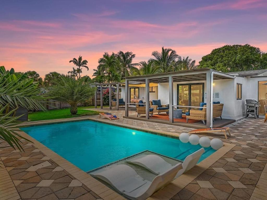 Walk 2 Wilton! Heatd Pool & 10 min to Bch Las Olas, Fort Lauderdale