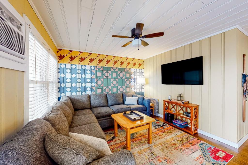 Lazy Whale, Unit 1, Ocean City