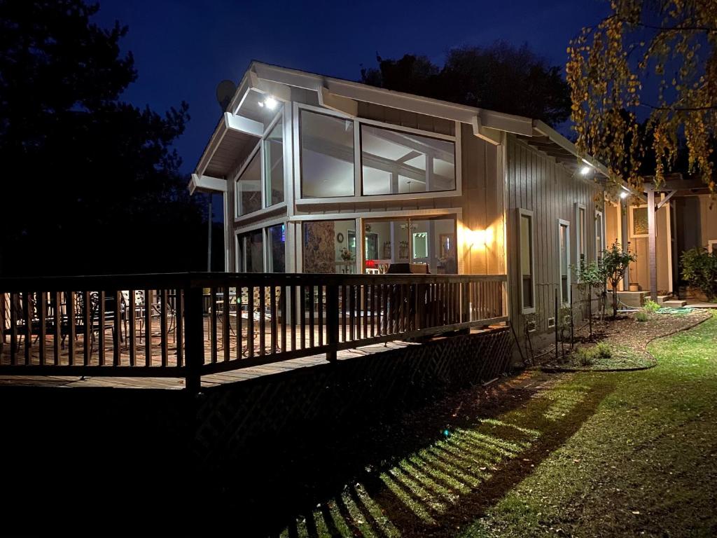 WINE TIME at Alderese Vineyards in Beautiful Amador County, Sutter Creek