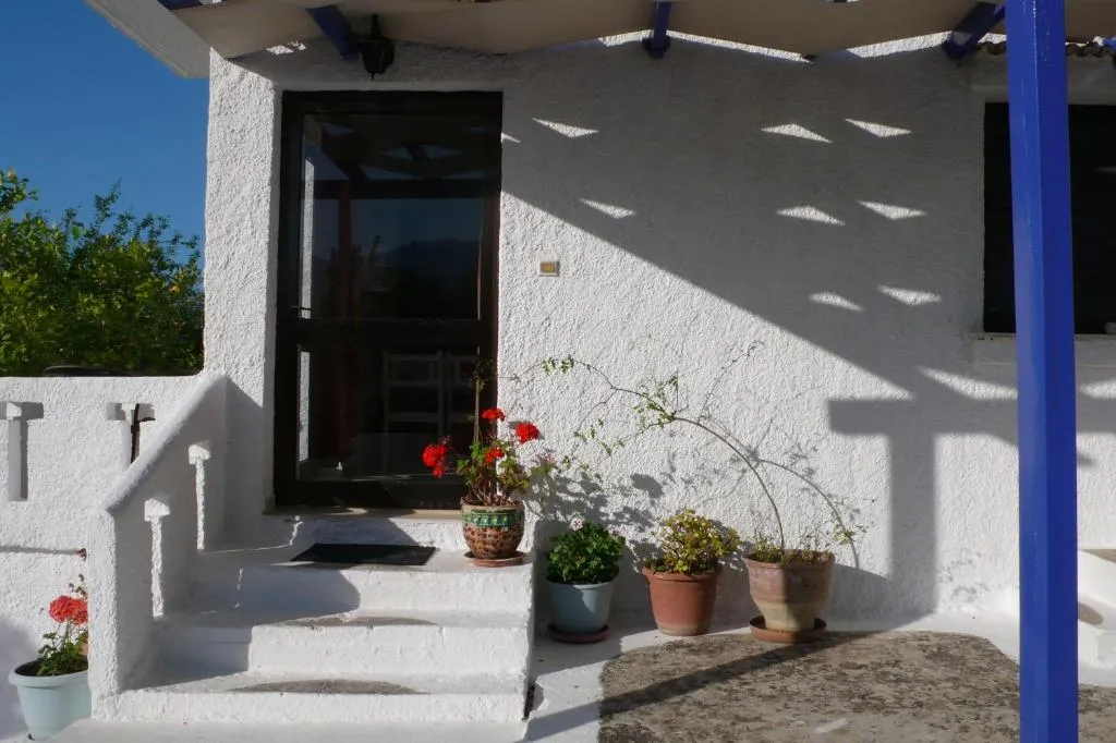 Stefanos Garden, hotel v destinaci Arménoi