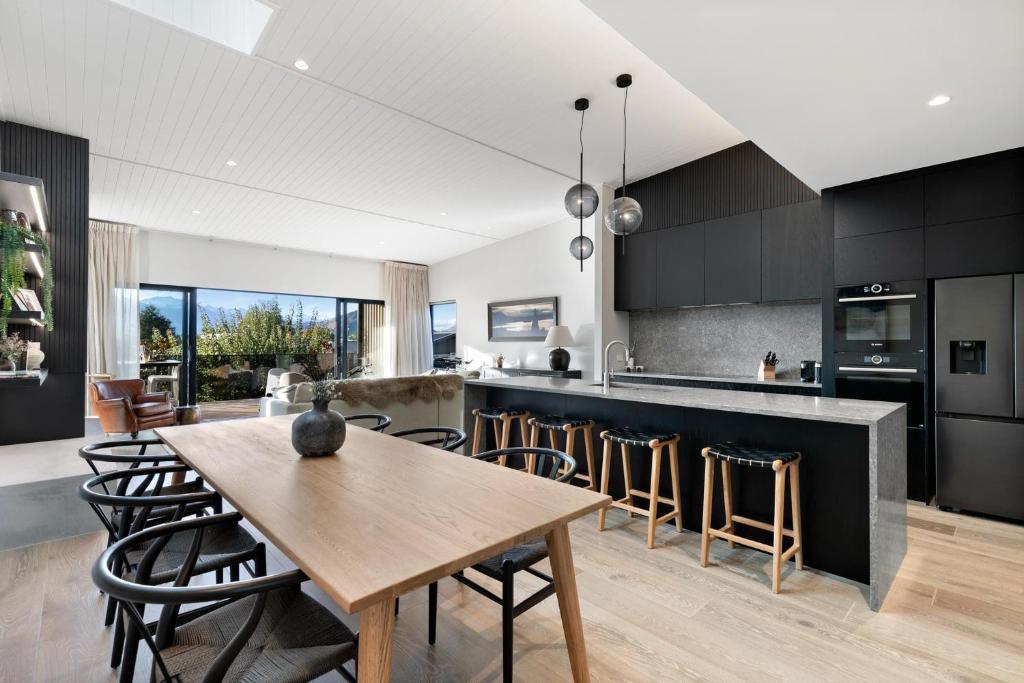 Elegance on Warren, Wanaka