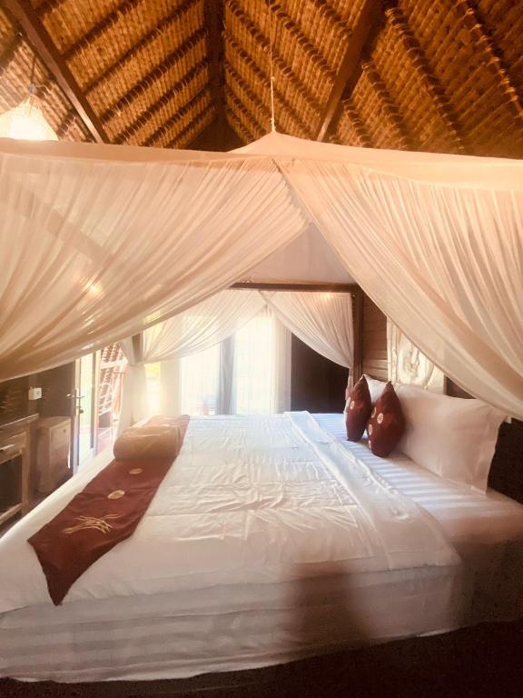 La Nusa Homestay &#038; Bungalow