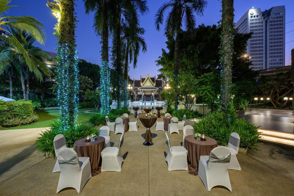 센타라 그랜드 앳 센트럴 플라자 랏프라오