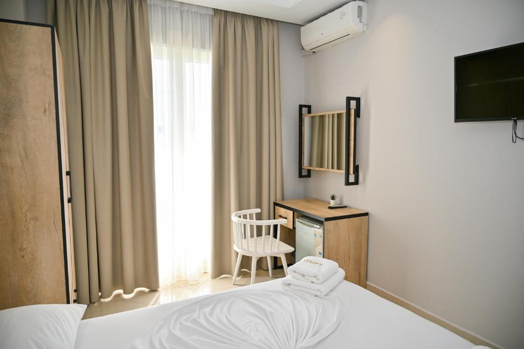 Hotel Zanzi — Hotel rooms in Durres, Durres