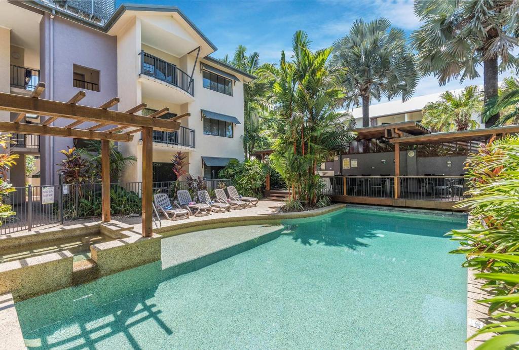 Park View studio apartment at Bay Villas, Port Douglas
