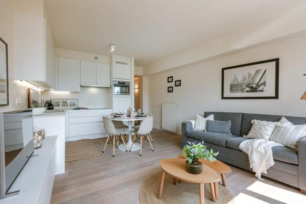 Huswell - Perfectly located luxurious apartment in Knokke, Knokke-Heist