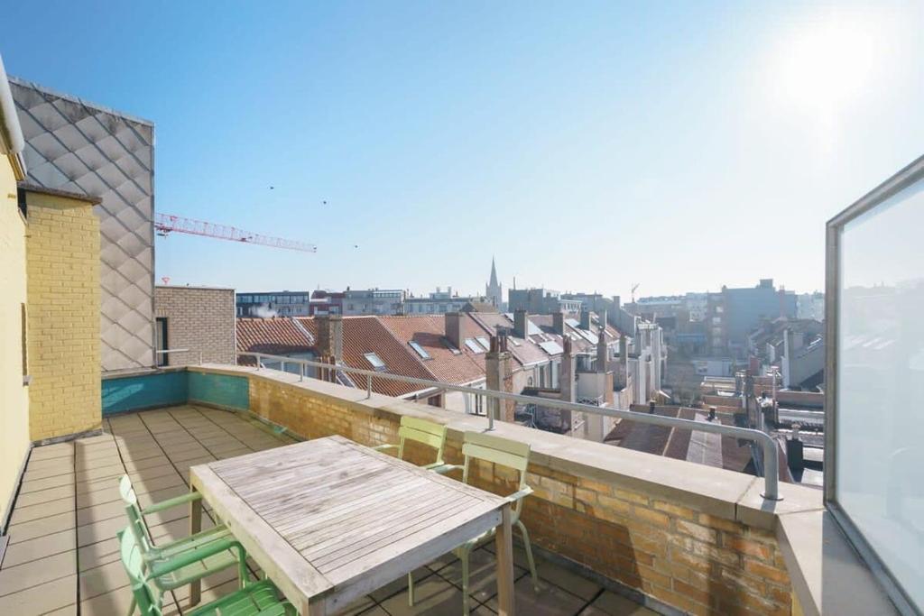 Huswell - Penthouse with big terrace and sea view, Ostende