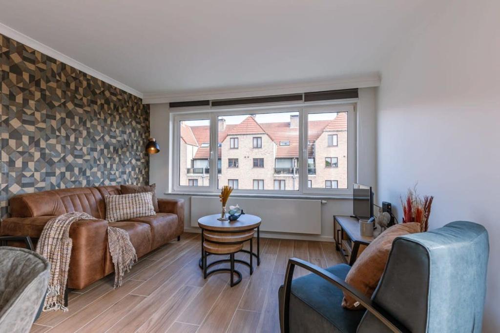 Huswell - Cosy apartment with vintage interior, De Haan