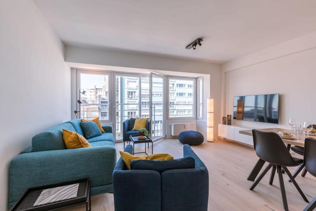 Huswell - Lovely apartment with lateral sea view and parking, Ostende