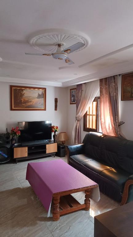 Location meublée, Lomé