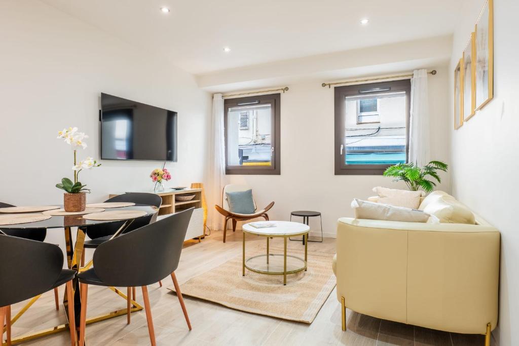 Upscale 3-room apartment 300m from the beaches - 3