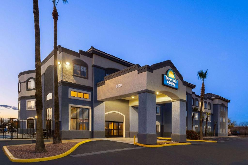 Days Inn & Suites by Wyndham Tucson/Marana, Tucson