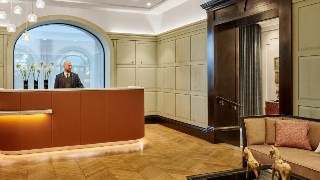 Hôtel Lancaster Paris Champs-Elysées - 5