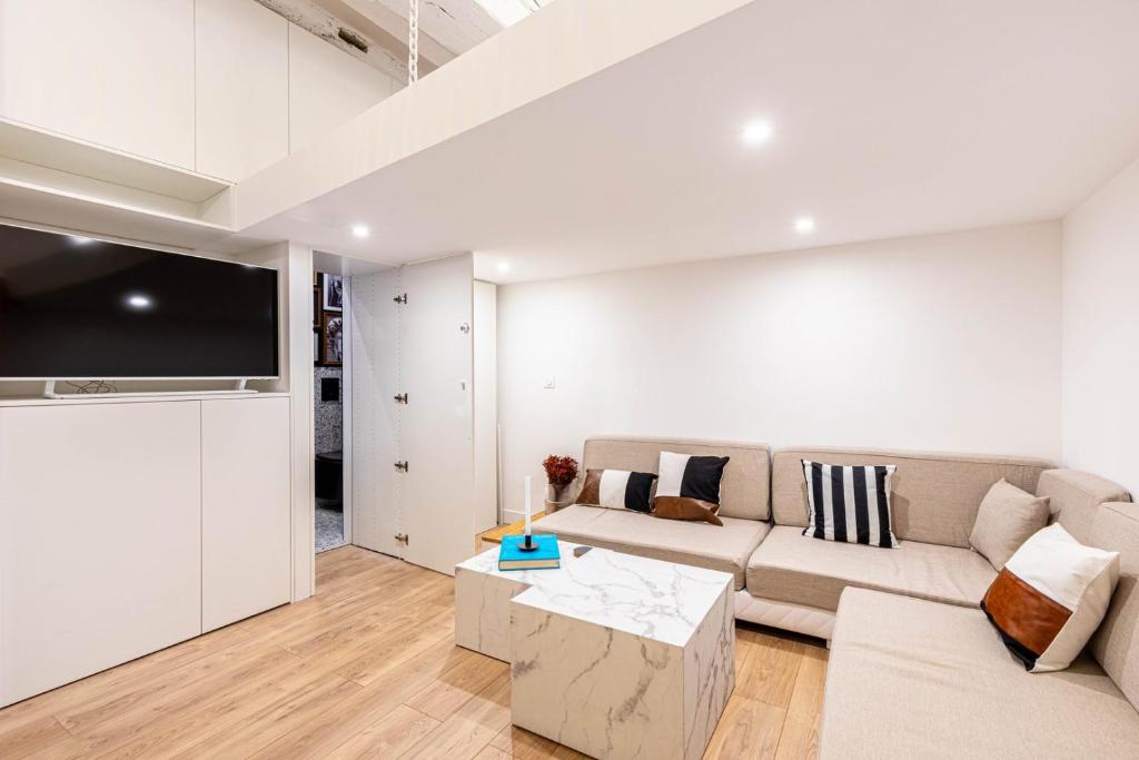 GuestReady: Designer Studio in the heart of Marais - 4