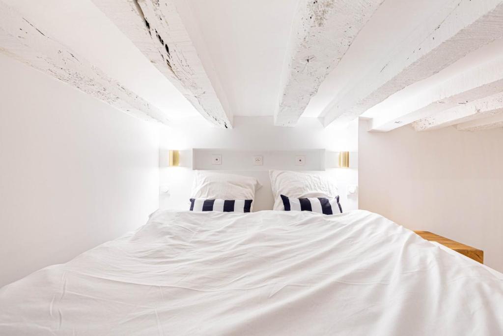 GuestReady: Designer Studio in the heart of Marais - 5
