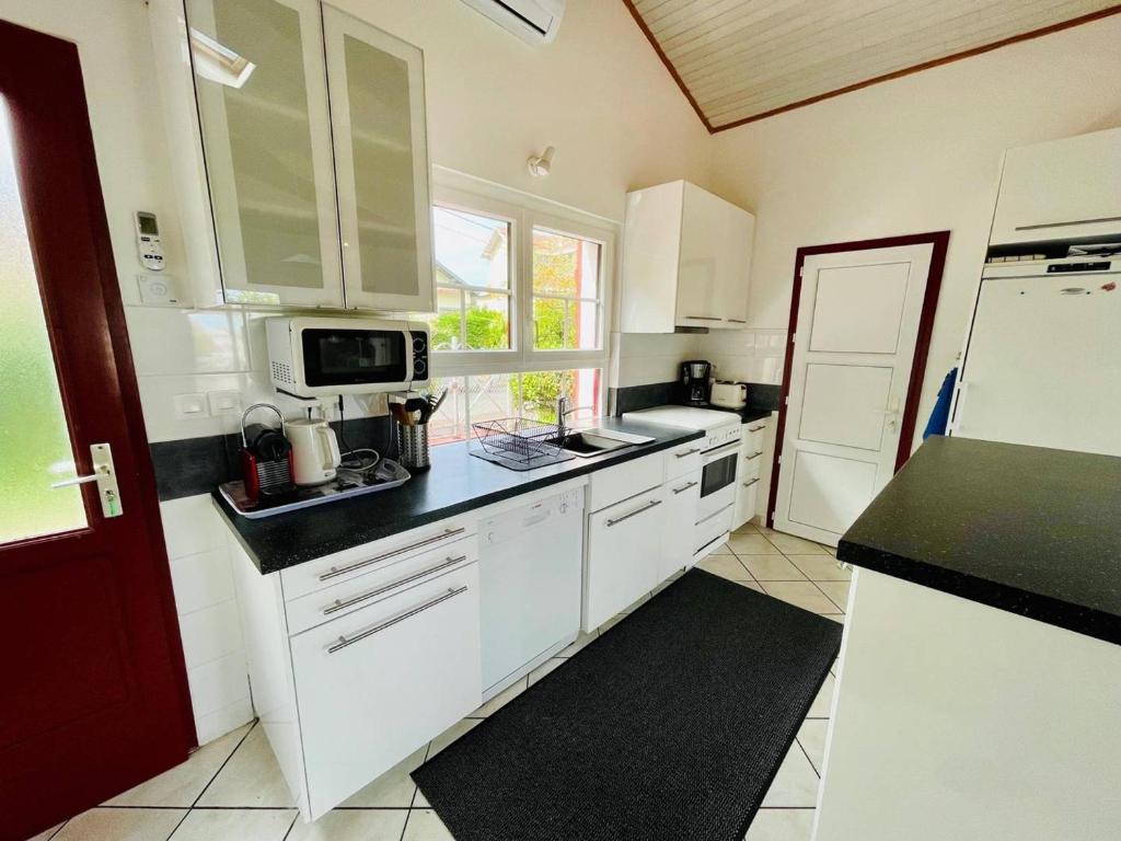 Maison Basque avec Terrasse, Clim, et Wi-Fi à 600m de la Plage - Arcachon - FR-1-433-69 - 2
