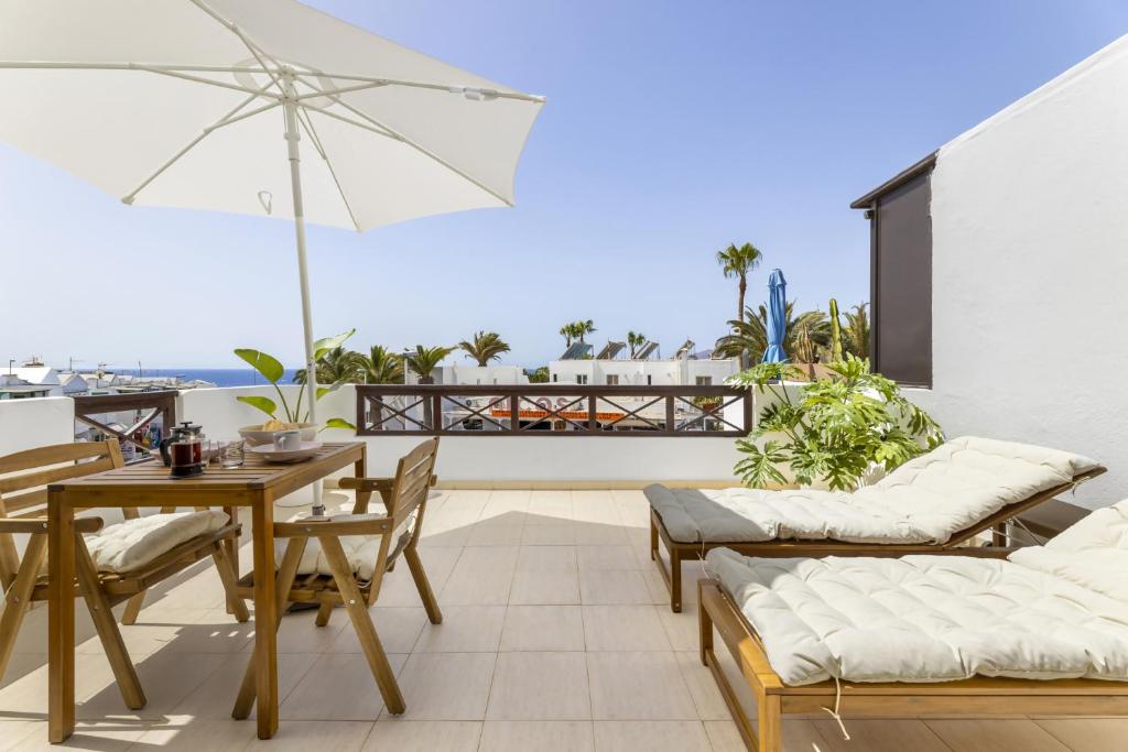 Sea view APT Puerto del Carmen - 5
