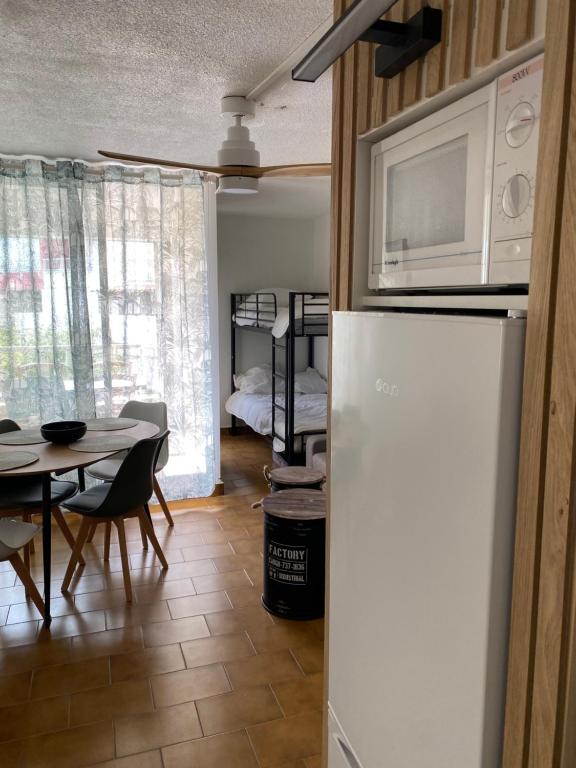 Studio 4 personnes avec clim, piscine au CAP D AGDE au pied du port et 5 mn à pied de la plage du Môle - 5