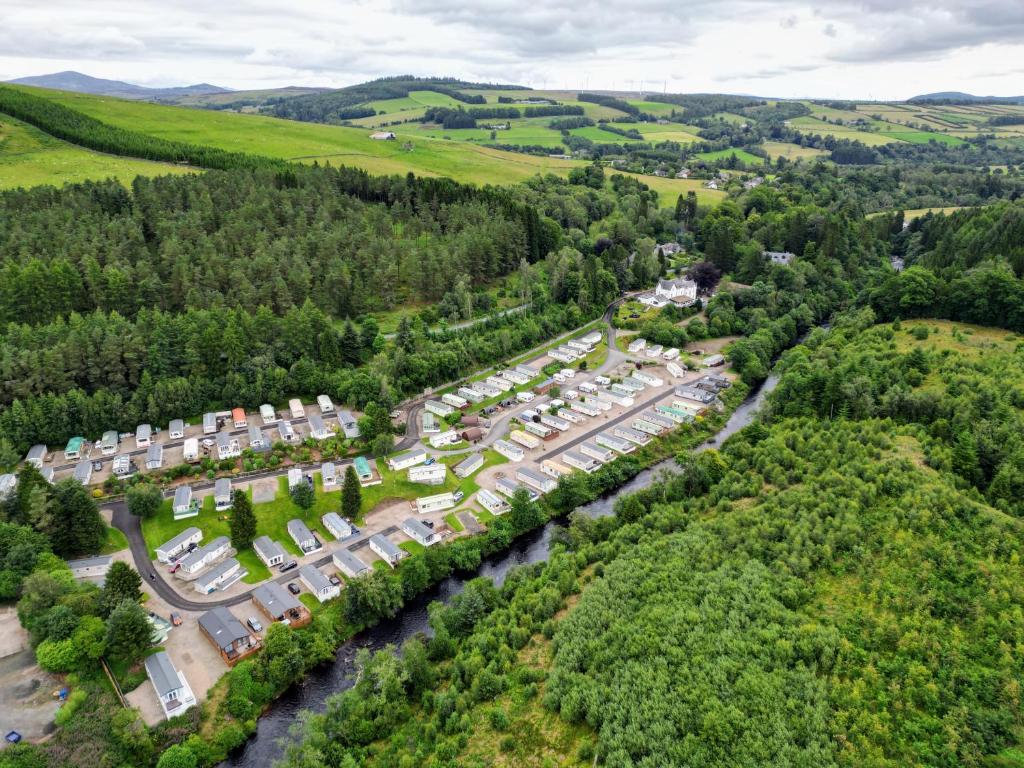 Corriefodly Holiday Park - dog-friendly lodges and pods by the River Ardle, Perthshire
