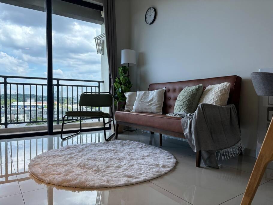 Comfort Living at Country Garden Central Park 1-4pax, Johor Bahru