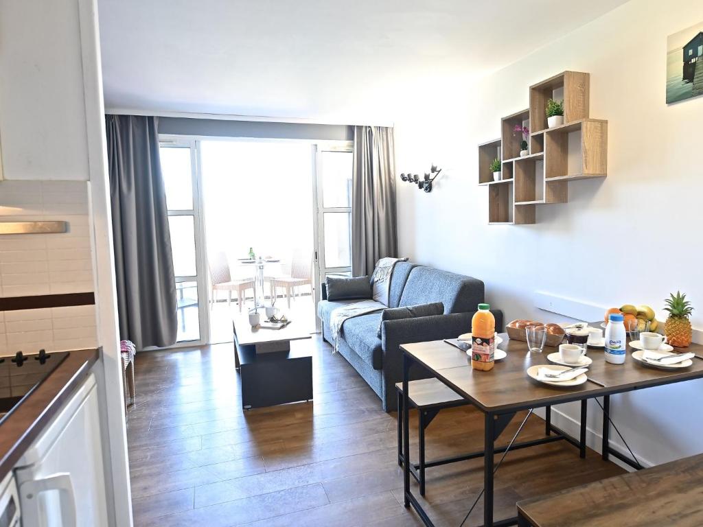 Apartment Le Village - C7 351 by Interhome - 2
