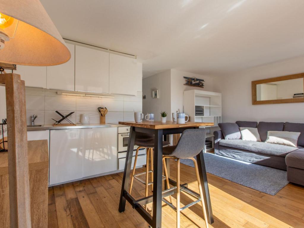 Apartment Maison de l'océan-7 by Interhome - 2