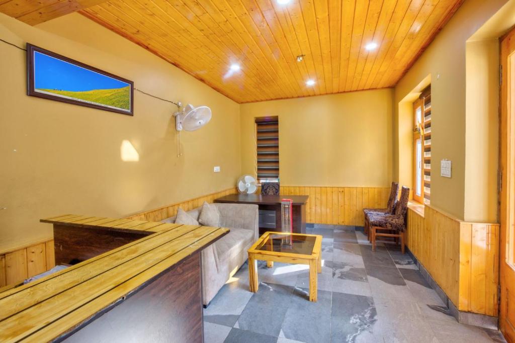 フロント・ロビー