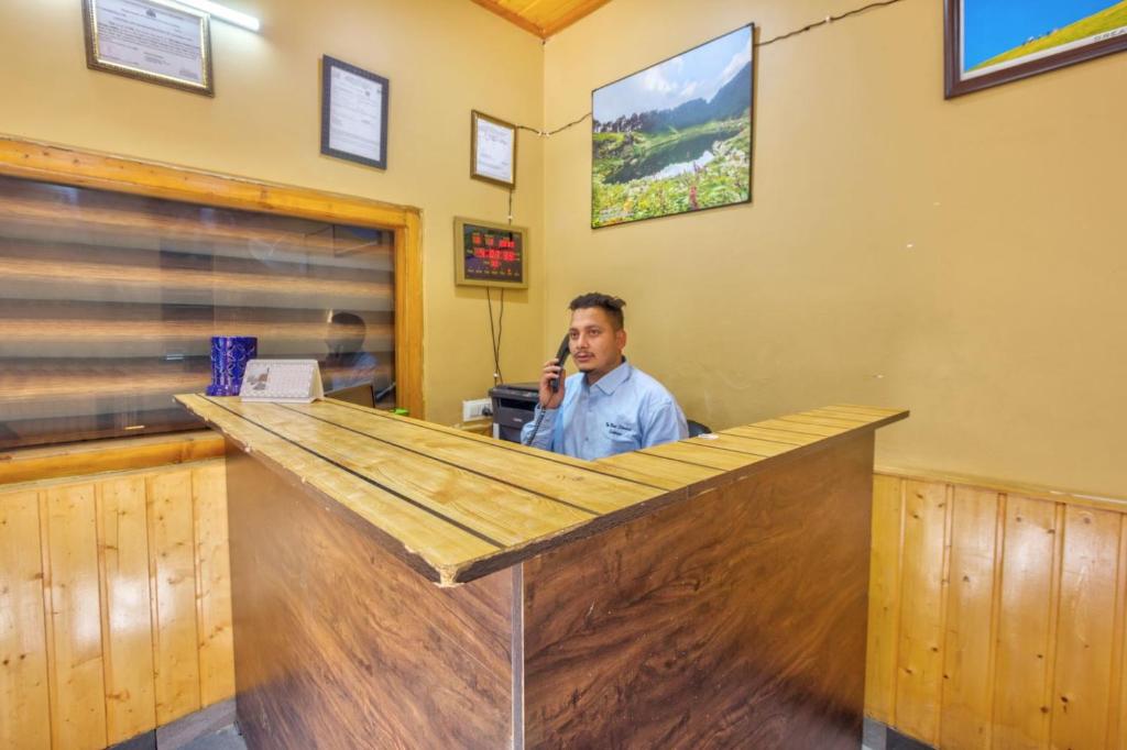 フロント・ロビー