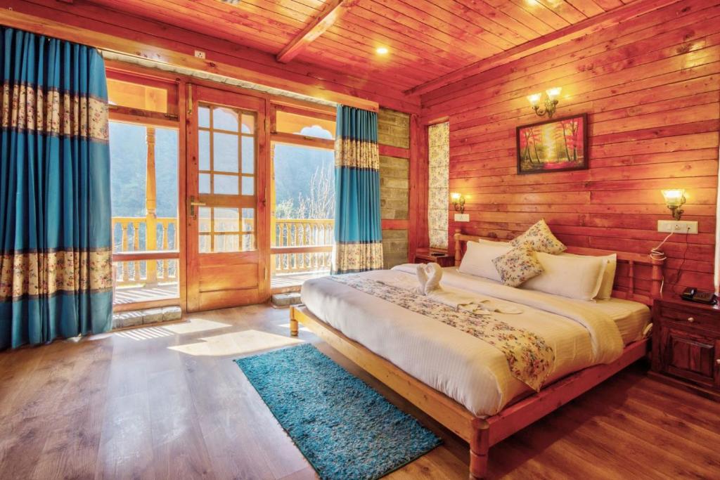 8fold by LaRiSa, Jibhi