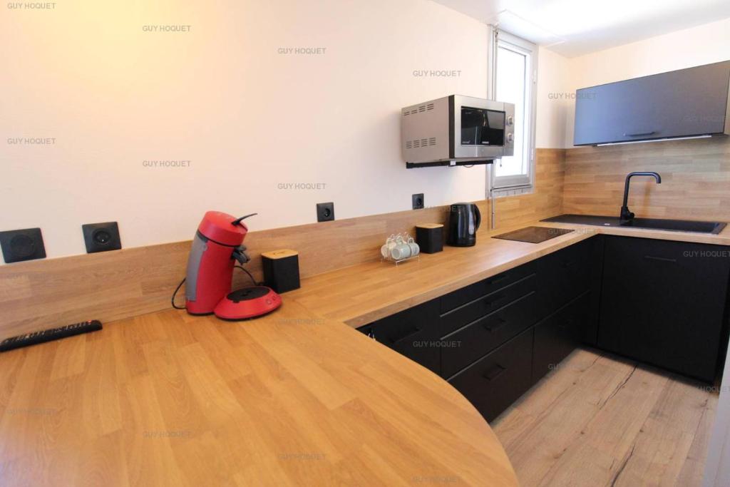 SUPERBE appartement T3 avec extérieur à 50m de la mer - 2