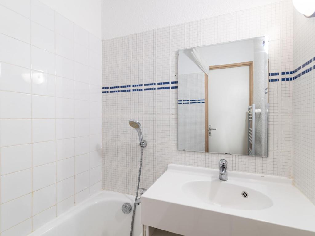 Studio Rond Point des Pistes - Val Claret-24 by Interhome - 5