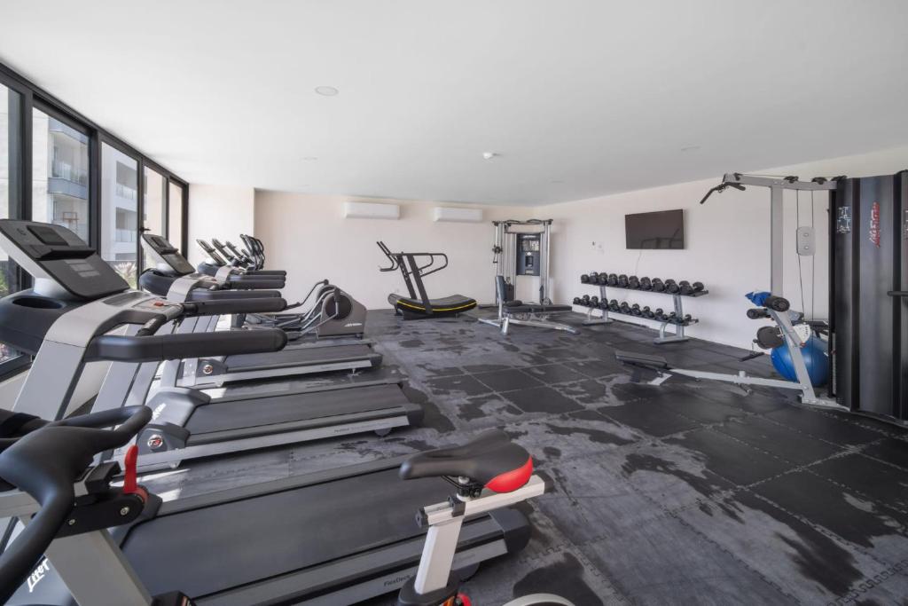 BALTIA Luxurious One Bedroom Ap - 5