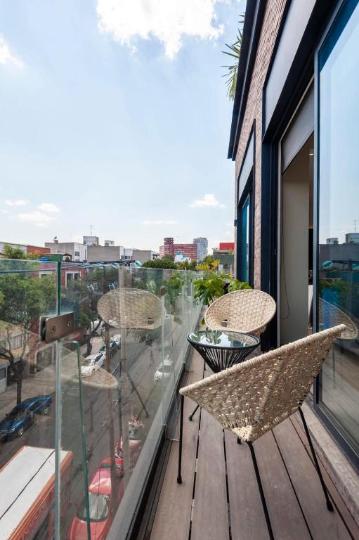 Amazing 3BR with balcony in Roma Norte, Mexiko