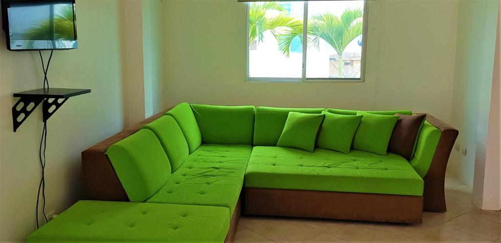 Casa con piscina en urbanización privada - 4