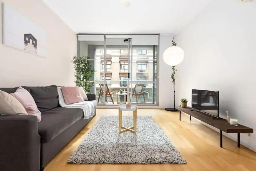 A Stylish & Cozy Studio Next To Darling Harbour, Sydney