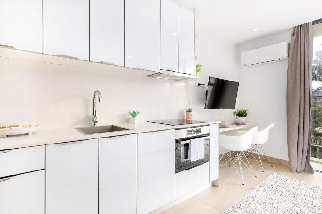 Comfy & Cozy Beach Studio 5min walk to Bondi Beach
