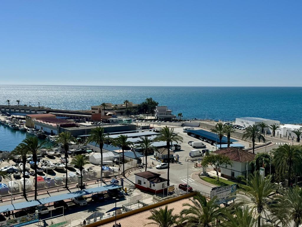 Beachfront apartment with terrace and seaviews, Fuengirola