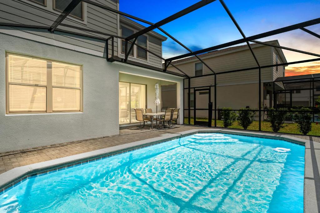 Delightful 5BR, 4BA Home WW108, Kissimmee