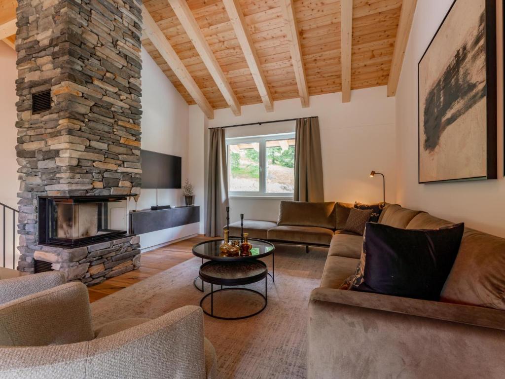 Silas Mountain Chalet - 2