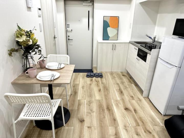 Nishi-Ike Apartment Room 3