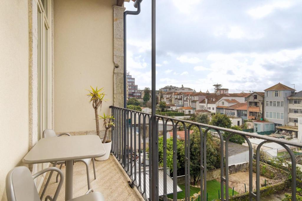 GuestReady - Urban oasis with private balcony, Porto