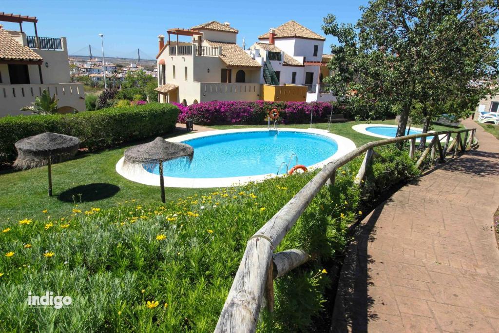 Bright 3-Bedroom Townhouse - Las Lomas - BAU01 - 2